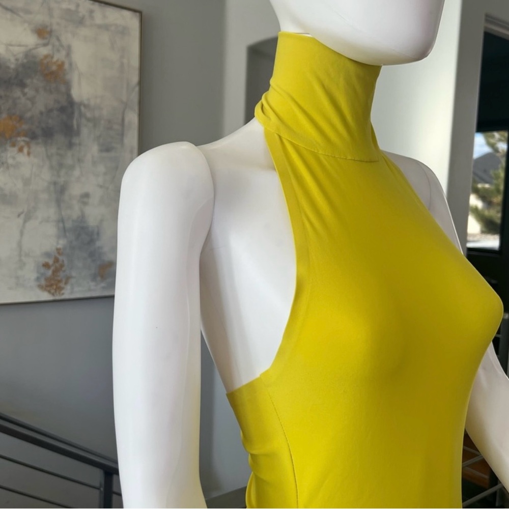 Norma Kamali halter turtle size slit gown in spring - Picture 5 of 8